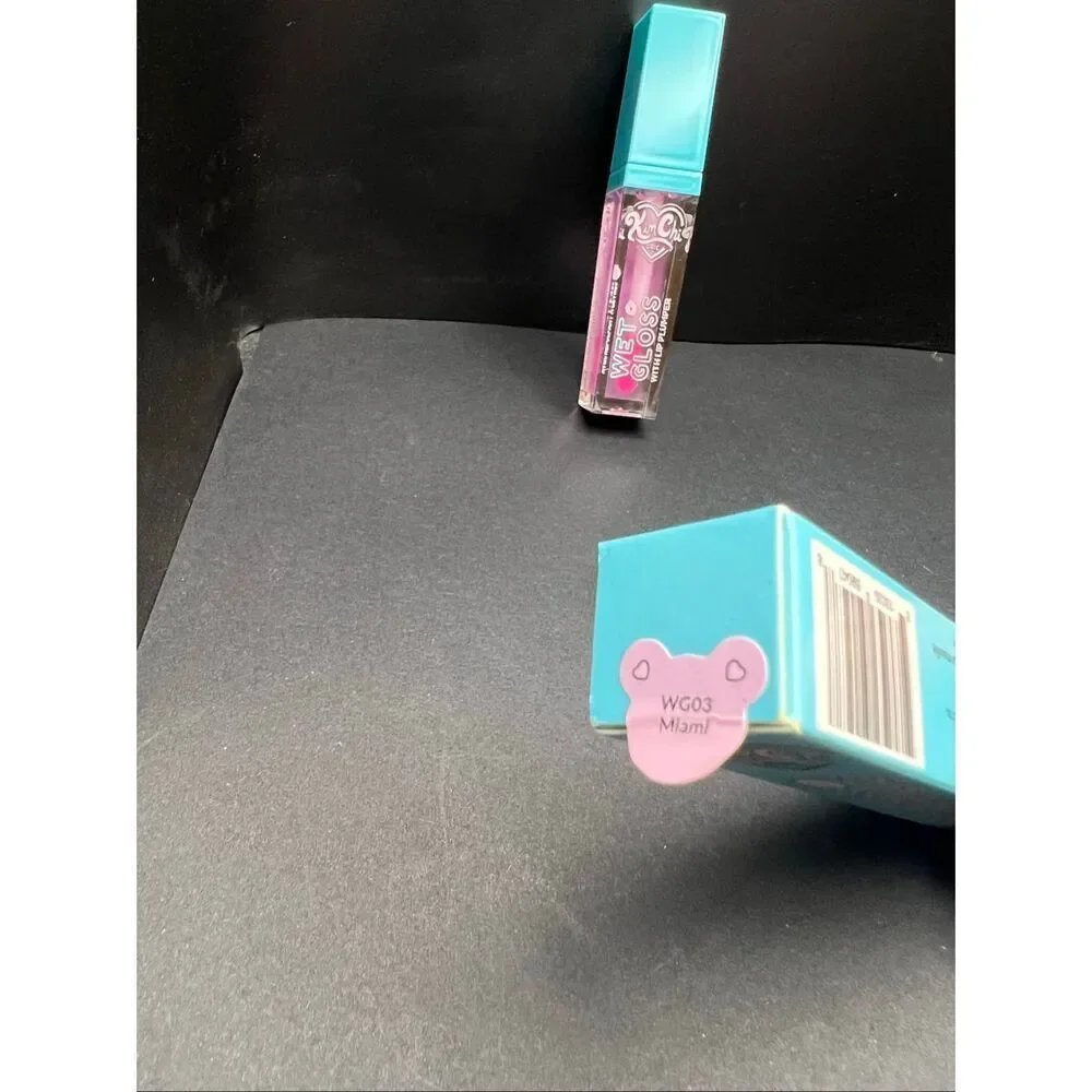 New in Box KimChiChic Beauty Wet Gloss With Plumper Miami WG03 0.18fl oz / 5.6ml